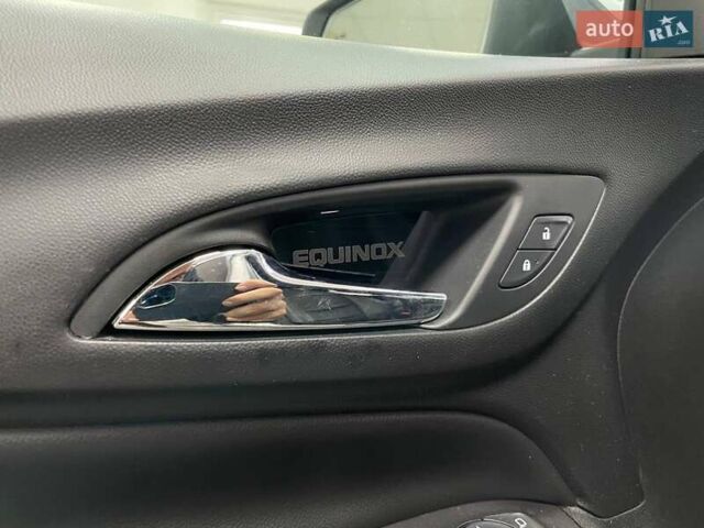 Білий Шевроле Еквінокс, об'ємом двигуна 2 л та пробігом 123 тис. км за 18990 $, фото 20 на Automoto.ua