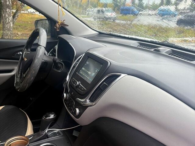 Белый Шевроле Эквинокс, объемом двигателя 2 л и пробегом 230 тыс. км за 15000 $, фото 7 на Automoto.ua