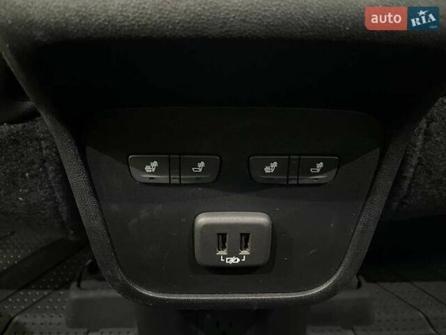 Білий Шевроле Еквінокс, об'ємом двигуна 2 л та пробігом 123 тис. км за 18990 $, фото 47 на Automoto.ua