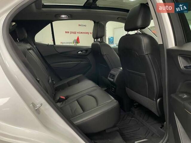 Білий Шевроле Еквінокс, об'ємом двигуна 2 л та пробігом 123 тис. км за 18990 $, фото 45 на Automoto.ua