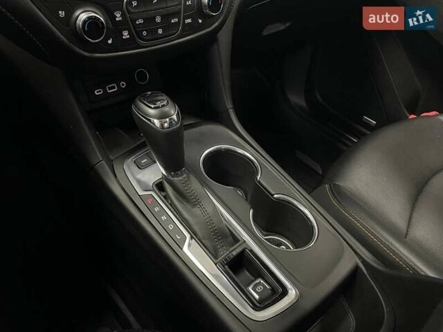 Білий Шевроле Еквінокс, об'ємом двигуна 2 л та пробігом 123 тис. км за 18990 $, фото 40 на Automoto.ua