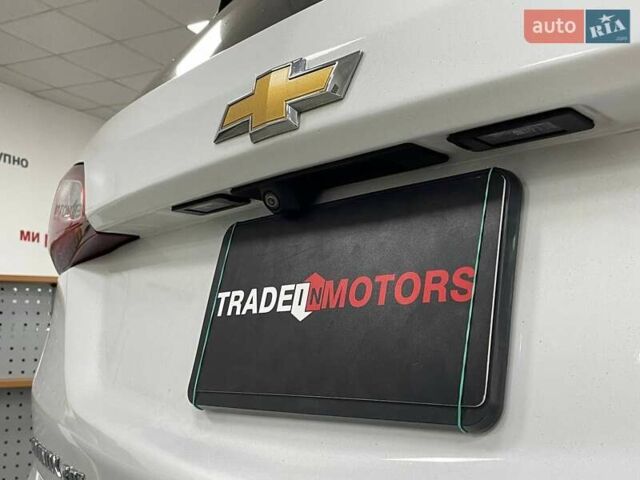 Білий Шевроле Еквінокс, об'ємом двигуна 2 л та пробігом 123 тис. км за 18990 $, фото 18 на Automoto.ua