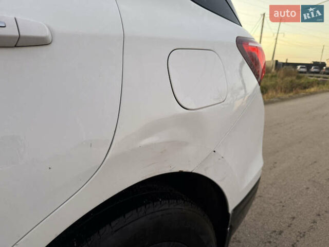 Білий Шевроле Еквінокс, об'ємом двигуна 1.5 л та пробігом 228 тис. км за 9900 $, фото 12 на Automoto.ua