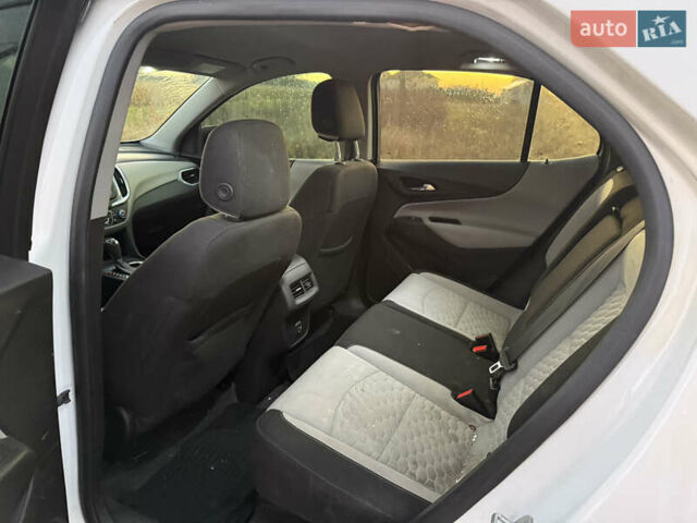 Білий Шевроле Еквінокс, об'ємом двигуна 1.5 л та пробігом 228 тис. км за 9900 $, фото 15 на Automoto.ua