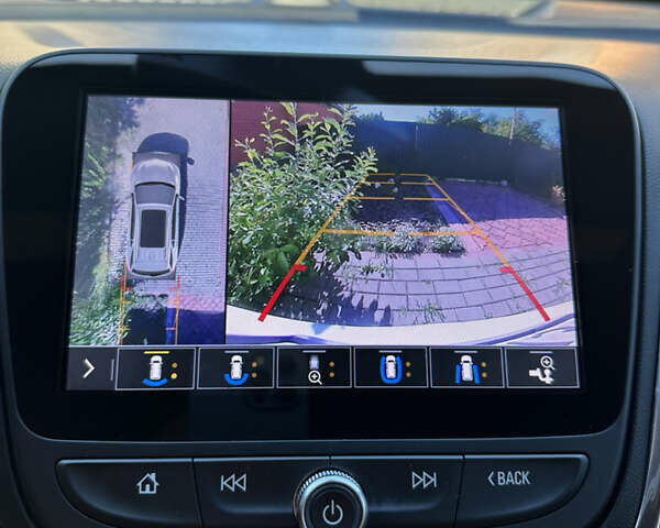 Белый Шевроле Эквинокс, объемом двигателя 2 л и пробегом 43 тыс. км за 21000 $, фото 13 на Automoto.ua