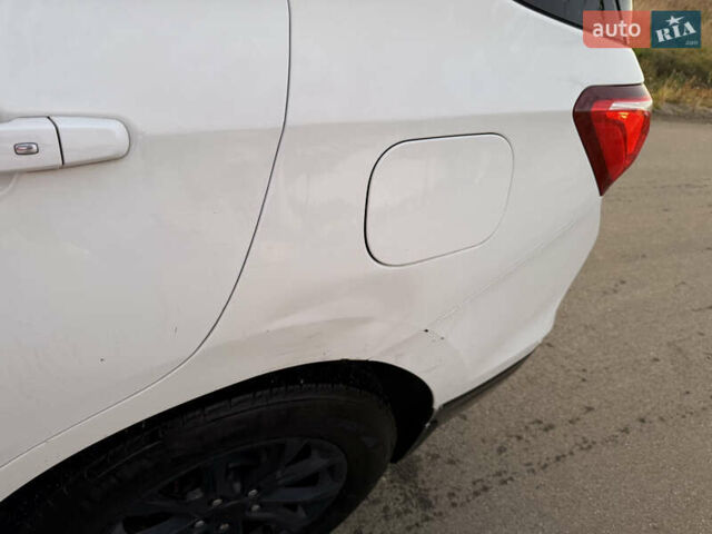 Білий Шевроле Еквінокс, об'ємом двигуна 1.5 л та пробігом 228 тис. км за 9900 $, фото 13 на Automoto.ua