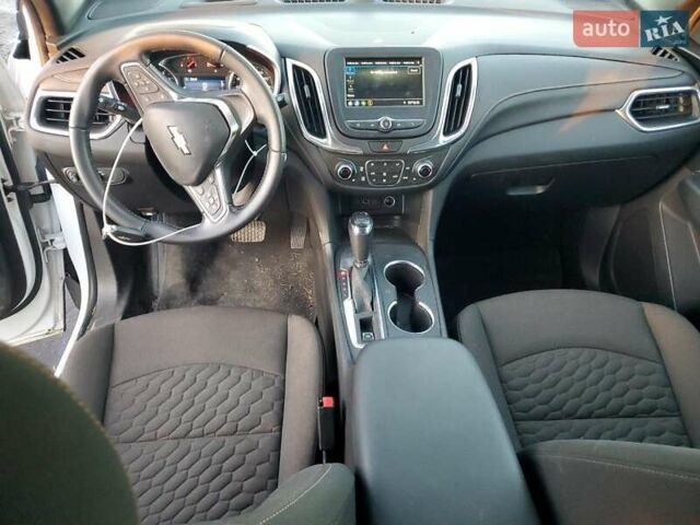 Белый Шевроле Эквинокс, объемом двигателя 1.5 л и пробегом 68 тыс. км за 3200 $, фото 4 на Automoto.ua