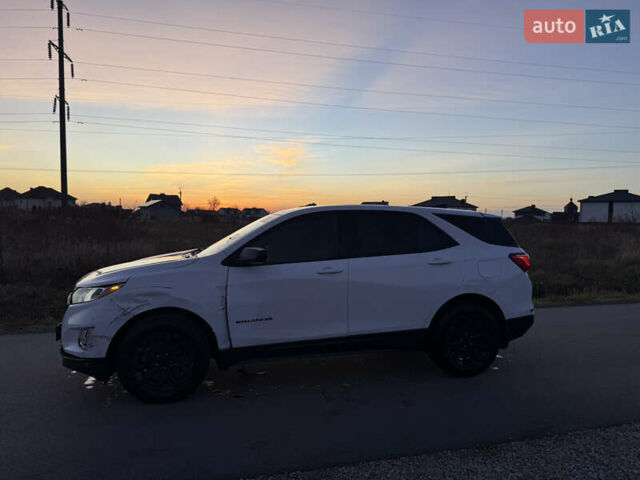 Білий Шевроле Еквінокс, об'ємом двигуна 1.5 л та пробігом 228 тис. км за 9900 $, фото 1 на Automoto.ua