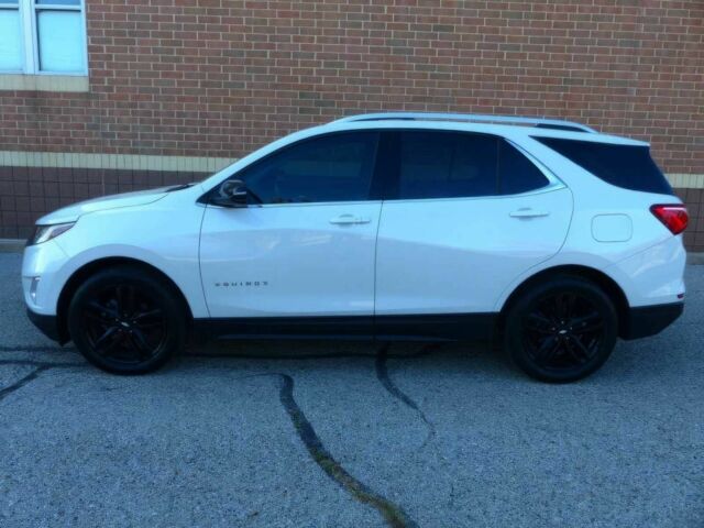 Белый Шевроле Эквинокс, объемом двигателя 1.5 л и пробегом 46 тыс. км за 11200 $, фото 3 на Automoto.ua