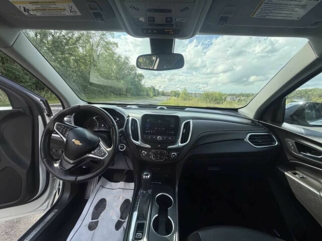 Белый Шевроле Эквинокс, объемом двигателя 1.5 л и пробегом 22 тыс. км за 8000 $, фото 10 на Automoto.ua