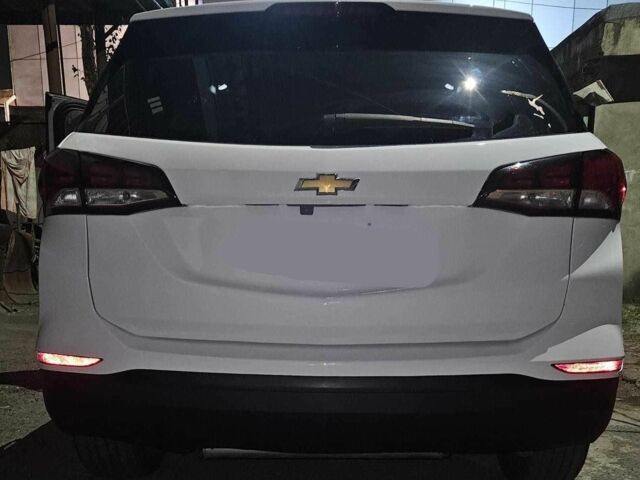 Белый Шевроле Эквинокс, объемом двигателя 1.5 л и пробегом 23 тыс. км за 13400 $, фото 3 на Automoto.ua