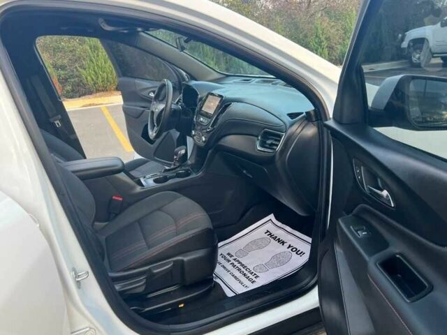 Белый Шевроле Эквинокс, объемом двигателя 1.5 л и пробегом 49 тыс. км за 8000 $, фото 9 на Automoto.ua