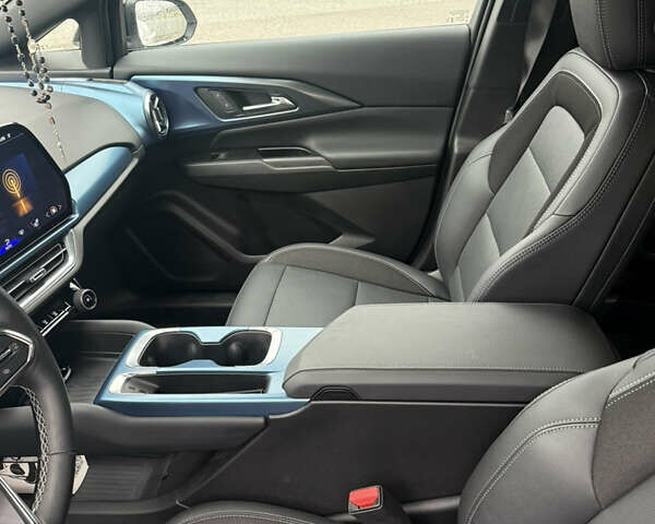 Белый Шевроле Эквинокс, объемом двигателя 0 л и пробегом 10 тыс. км за 28500 $, фото 3 на Automoto.ua