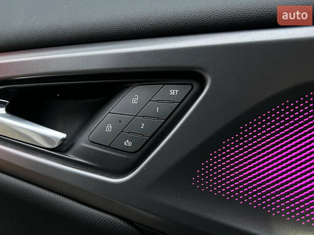 Белый Шевроле Эквинокс, объемом двигателя 0 л и пробегом 10 тыс. км за 31800 $, фото 17 на Automoto.ua