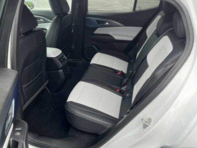 Белый Шевроле Эквинокс, объемом двигателя 0 л и пробегом 8 тыс. км за 23000 $, фото 11 на Automoto.ua