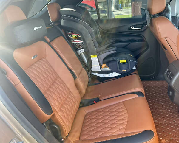 Бежевый Шевроле Эквинокс, объемом двигателя 1.6 л и пробегом 229 тыс. км за 17100 $, фото 31 на Automoto.ua