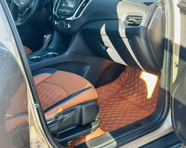 Бежевый Шевроле Эквинокс, объемом двигателя 1.6 л и пробегом 229 тыс. км за 17100 $, фото 35 на Automoto.ua