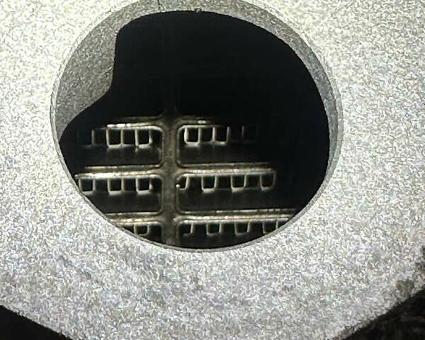 Бежевый Шевроле Эквинокс, объемом двигателя 1.6 л и пробегом 229 тыс. км за 17100 $, фото 54 на Automoto.ua