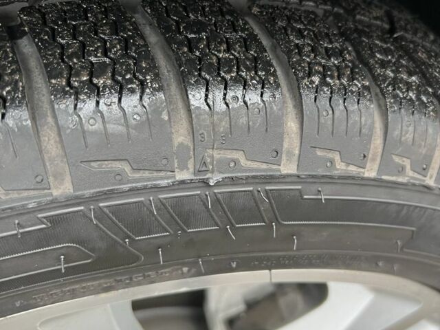 Бежевый Шевроле Эквинокс, объемом двигателя 1.5 л и пробегом 111 тыс. км за 16800 $, фото 7 на Automoto.ua