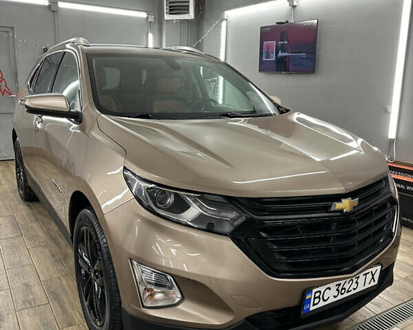 Бежевый Шевроле Эквинокс, объемом двигателя 1.6 л и пробегом 220 тыс. км за 17300 $, фото 1 на Automoto.ua