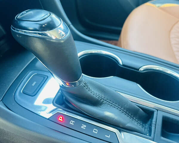 Бежевый Шевроле Эквинокс, объемом двигателя 1.6 л и пробегом 229 тыс. км за 17100 $, фото 16 на Automoto.ua