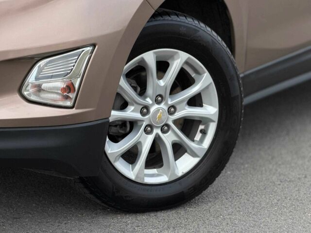 Бежевий Шевроле Еквінокс, об'ємом двигуна 1.5 л та пробігом 134 тис. км за 14300 $, фото 4 на Automoto.ua