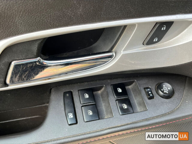 Черный Шевроле Эквинокс, объемом двигателя 2.4 л и пробегом 240 тыс. км за 10999 $, фото 12 на Automoto.ua