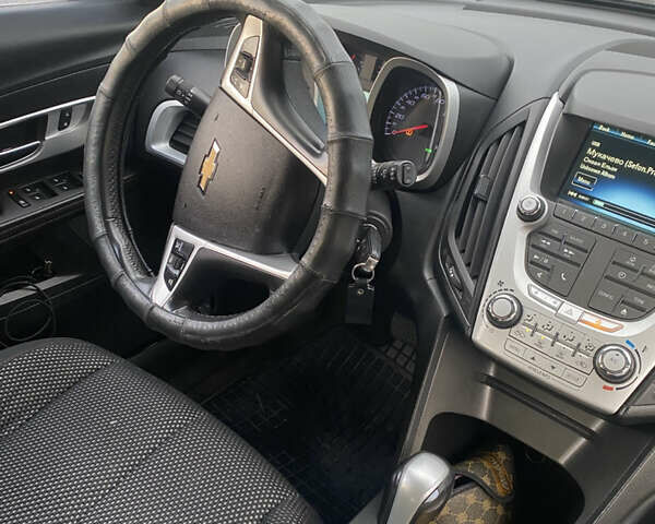 Черный Шевроле Эквинокс, объемом двигателя 2.4 л и пробегом 189 тыс. км за 11200 $, фото 2 на Automoto.ua