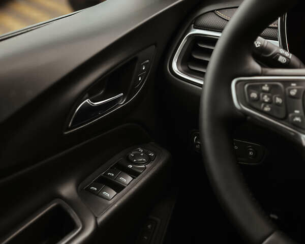 Черный Шевроле Эквинокс, объемом двигателя 2 л и пробегом 224 тыс. км за 14200 $, фото 16 на Automoto.ua