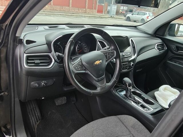 Черный Шевроле Эквинокс, объемом двигателя 1.5 л и пробегом 14 тыс. км за 22200 $, фото 5 на Automoto.ua