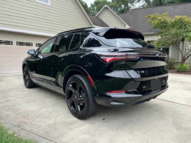 Черный Шевроле Эквинокс, объемом двигателя 0 л и пробегом 28 тыс. км за 2100 $, фото 5 на Automoto.ua