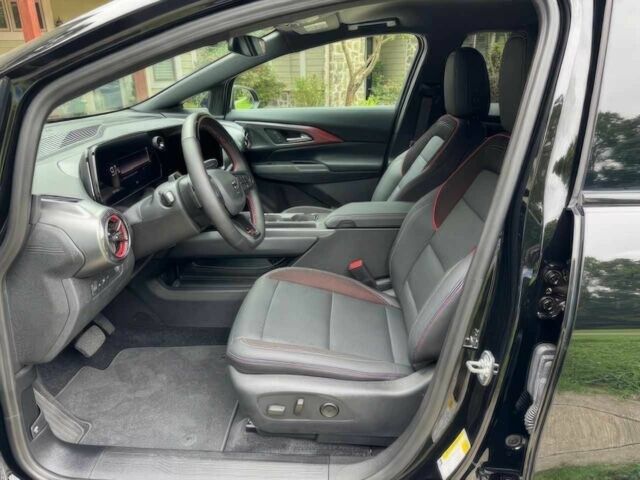 Черный Шевроле Эквинокс, объемом двигателя 0 л и пробегом 28 тыс. км за 2100 $, фото 9 на Automoto.ua