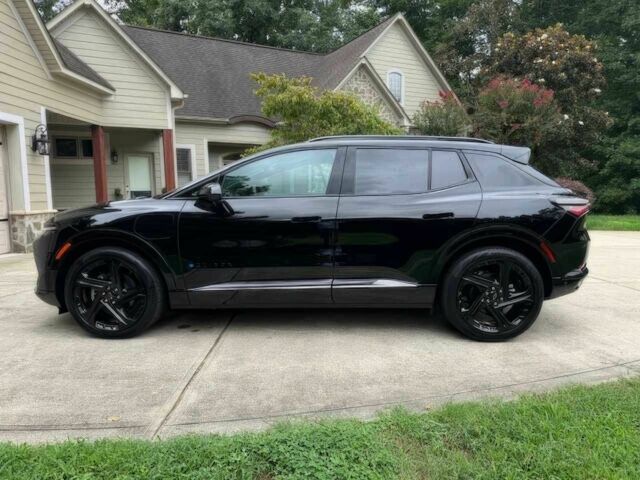 Черный Шевроле Эквинокс, объемом двигателя 0 л и пробегом 28 тыс. км за 2100 $, фото 4 на Automoto.ua