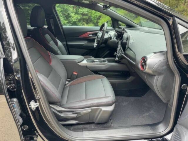 Черный Шевроле Эквинокс, объемом двигателя 0 л и пробегом 28 тыс. км за 2100 $, фото 10 на Automoto.ua