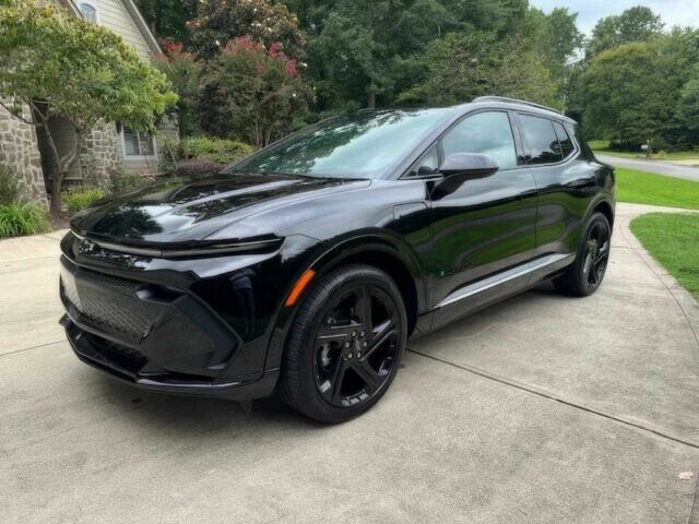 Черный Шевроле Эквинокс, объемом двигателя 0 л и пробегом 28 тыс. км за 2100 $, фото 2 на Automoto.ua