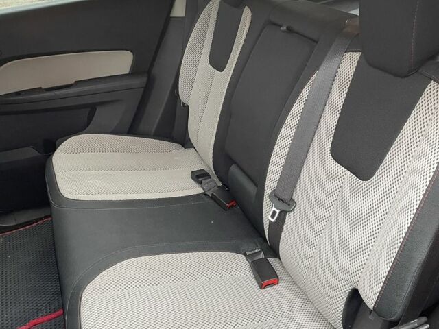 Красный Шевроле Эквинокс, объемом двигателя 2.4 л и пробегом 152 тыс. км за 12500 $, фото 16 на Automoto.ua