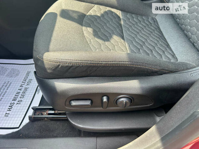 Красный Шевроле Эквинокс, объемом двигателя 1.5 л и пробегом 120 тыс. км за 3000 $, фото 32 на Automoto.ua