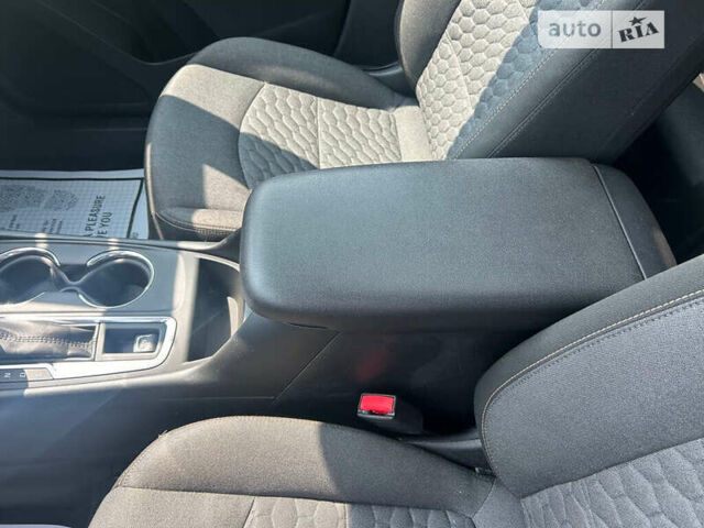 Красный Шевроле Эквинокс, объемом двигателя 1.5 л и пробегом 120 тыс. км за 3000 $, фото 35 на Automoto.ua