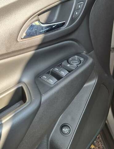 Шевроле Эквинокс, объемом двигателя 2 л и пробегом 153 тыс. км за 15500 $, фото 13 на Automoto.ua