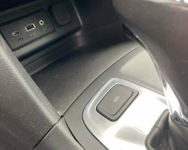 Шевроле Эквинокс, объемом двигателя 1.5 л и пробегом 119 тыс. км за 12900 $, фото 20 на Automoto.ua