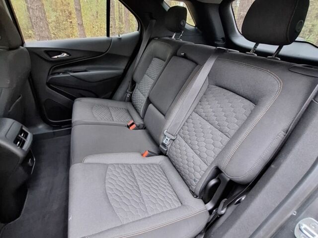 Серый Шевроле Эквинокс, объемом двигателя 1.5 л и пробегом 63 тыс. км за 16075 $, фото 5 на Automoto.ua