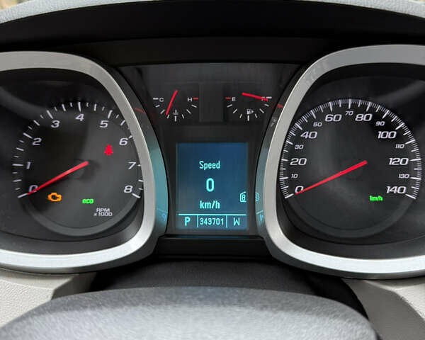 Серый Шевроле Эквинокс, объемом двигателя 2.38 л и пробегом 343 тыс. км за 7500 $, фото 5 на Automoto.ua