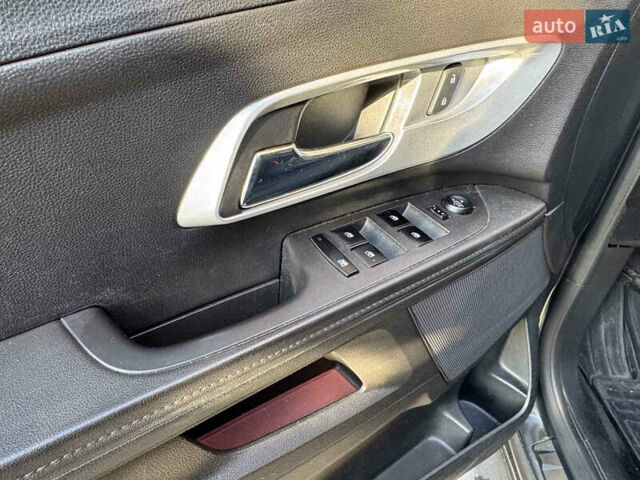 Серый Шевроле Эквинокс, объемом двигателя 2.38 л и пробегом 155 тыс. км за 9700 $, фото 20 на Automoto.ua