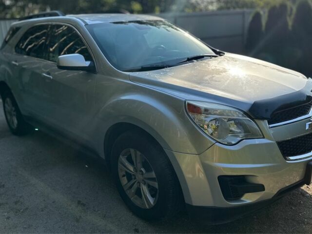 Серый Шевроле Эквинокс, объемом двигателя 2.4 л и пробегом 186 тыс. км за 10500 $, фото 2 на Automoto.ua