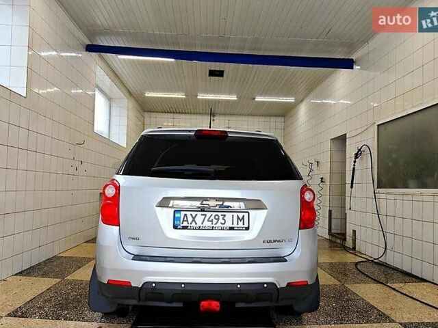 Серый Шевроле Эквинокс, объемом двигателя 2.4 л и пробегом 238 тыс. км за 10500 $, фото 4 на Automoto.ua