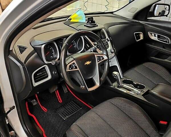 Серый Шевроле Эквинокс, объемом двигателя 2.4 л и пробегом 238 тыс. км за 10500 $, фото 11 на Automoto.ua