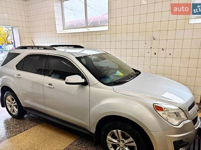 Серый Шевроле Эквинокс, объемом двигателя 2.4 л и пробегом 238 тыс. км за 10500 $, фото 1 на Automoto.ua