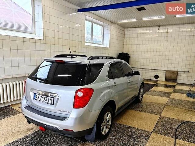 Серый Шевроле Эквинокс, объемом двигателя 2.4 л и пробегом 238 тыс. км за 10500 $, фото 3 на Automoto.ua