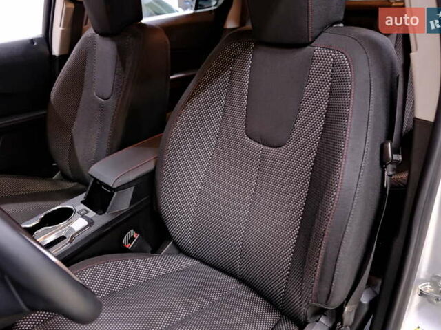 Серый Шевроле Эквинокс, объемом двигателя 2.38 л и пробегом 152 тыс. км за 8900 $, фото 28 на Automoto.ua