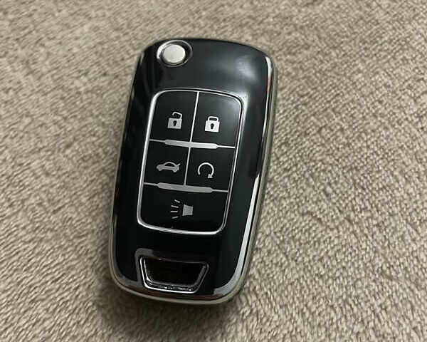 Серый Шевроле Эквинокс, объемом двигателя 2.38 л и пробегом 169 тыс. км за 13400 $, фото 26 на Automoto.ua